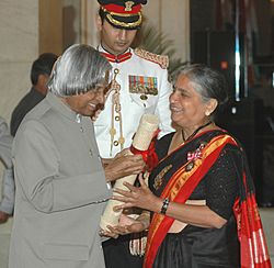The President, Dr. A. P. J. Abdul Kalam presenting the Padma Shri Award to Dr. (Smt.) Sudha Murthy