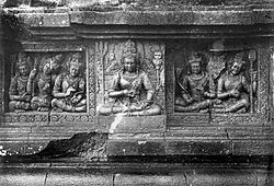 COLLECTIE TROPENMUSEUM Reliëf met Lokapala op de aan Shiva gewijde tempel op de Candi Lara Jonggrang oftewel het Prambanan tempelcomplex TMnr 10016205