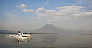 Atitlan-Volcan-San-Pedro
