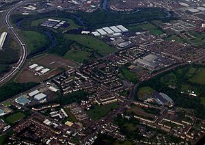 Braidfauld and the River Clyde from the air (geograph 2987418) (cropped).jpg