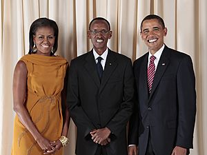 Paul Kagame with Obamas Cropped