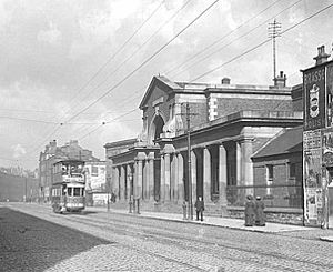 Harcourt St station & tram, 1910
