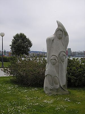 Monumento homenaxe expedición Balmis Coruña