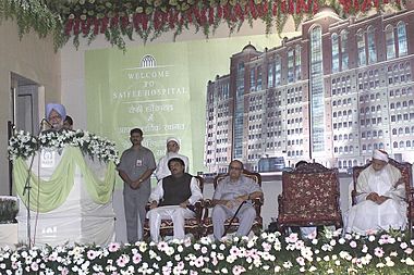 The Prime Minister Dr. Manmohan Singh speaking at the inauguration of the Saifee Hospital, in Mumbai on June 04, 2005