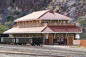 Old train depot, built 1913, now used by the Chamber of Commerce