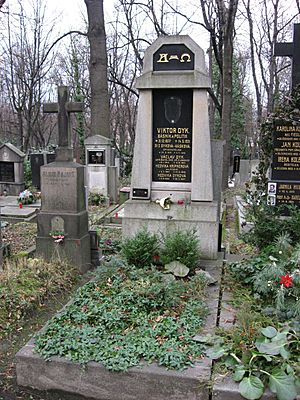 Olšanské hřbitovy, Viktor Dyk
