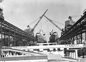 USS Beatty (DD-640) and USS Tillman (DD-641) at the Charleston Navy Yard in 1941