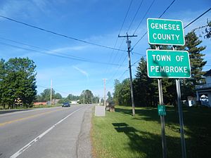 Route 5 entering the town of Pembroke