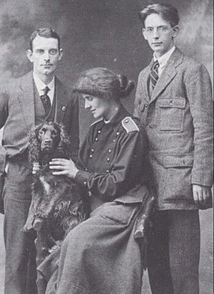 Thomas McDonald, Countess Markievicz and Theobald Wolfe Tone FitzGerald.jpg