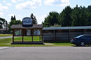Visitor information board in Hiles
