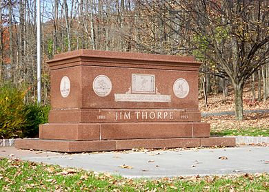 Tomb of Jim Thorpe b