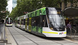 E 6001 and E 6002 (Melbourne trams) in Bourke St on route 96, 2013