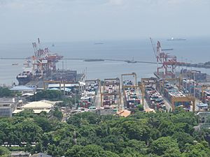 Pic geo photos - ph=mm=manila=tondo=north harbor=international container terminal - view from world trade exchange tower binondo -philippines--2015-0615--ls-