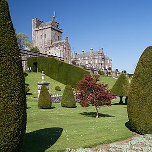 Drummond Castle - general view of keep and mansion from SE