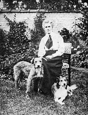 Nurse Edith Cavell 1865-1915 Q32930