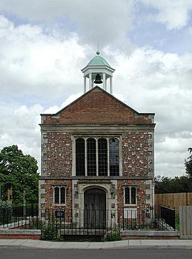Oxhey Chapel, Herts - geograph.org.uk - 350521