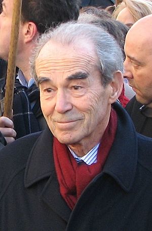 Robert Badinter, 2007 (cropped)