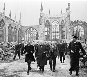 Winston Churchill at Coventry Cathedral cph.3a18421