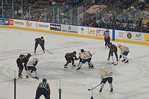 Chicago Wolves vs. Milwaukee Admirals March 2023 48 (face-off)