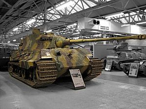 Bovington Tiger II grey bg