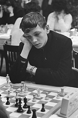 Hoogovenschaaktoernooi, de 15-jarige Russische meester J. S. Balasjov, Bestanddeelnr 917-3290