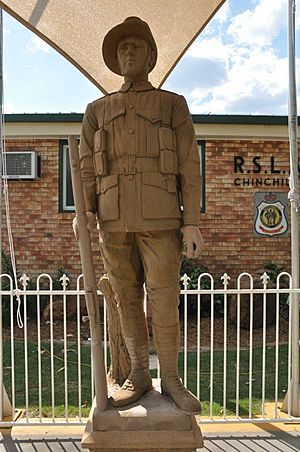 Soldier Statue, Chinchilla, 2011.jpg