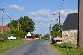 The road into Cahagnes