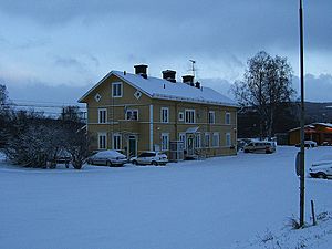 Järpen Train Station in December 2005