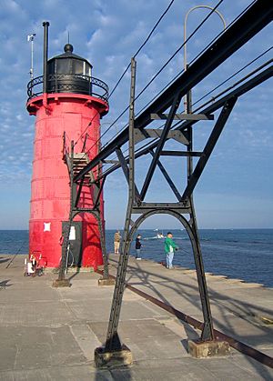 South Haven South Pier Lighthouse from NE