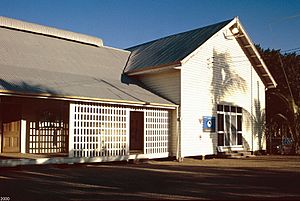 Former North Ward Defence Complex, Townsville (2000).jpg