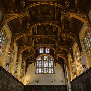 Hampton Court Palace, Great Hall - Diliff