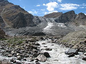 Nun glacier at the end of in total 10 kms^ with melting river as seen in sept. 2007 from the road Kargil-Suru-Rangdum-Padum - panoramio