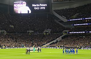 Tottenham vs Chelsea December 2019 - tribute to Martin Peters