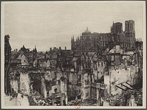 France, Reims and its cathedral, 1916