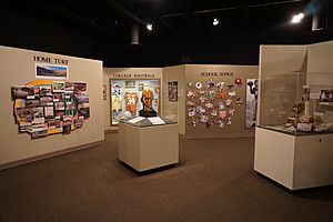 Texas Sports Hall of Fame December 2016 01 (football inductee exhibits)