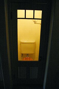 Toilet door, WMH