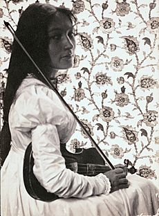 Zitkala-Sa, 1898