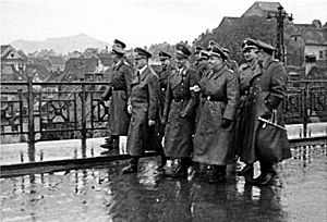 Bundesarchiv Bild 121-0721, Marburg-Drau, Adolf Hitler