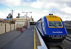 CountryLink XPT 2018 at Junee 01