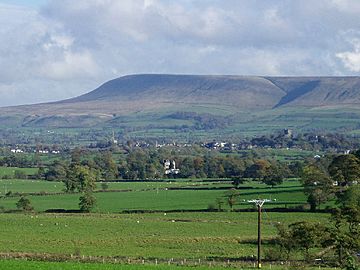 Pendle Hill and the Ribble Valley - geograph.org.uk - 72304.jpg