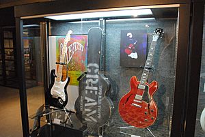 2005 Fender Stratocaster Eric Clapton Signature Model, Serial No. CN98950 (Bonhams auction 19226, lot 136) & 2005 Gibson ES-335 Crossroads Model Prototype, Serial No. Prototype 3 (lot 116)