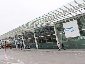 Grenoble airport.jpg