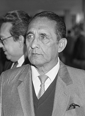 José Napoleón Duarte 1987c.jpg