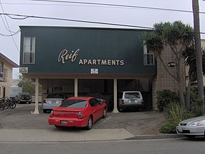 Reif apartments in Isla Vista
