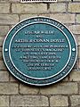 Oscar Wilde and Arthur Conan Doyle green plaque (Westminster)