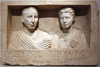 -0030 Grabrelief Publius Aiedius Amphio und Frau Aiedia Altes Museum anagoria
