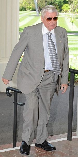 Bart Cummings at Government House 18.jpg