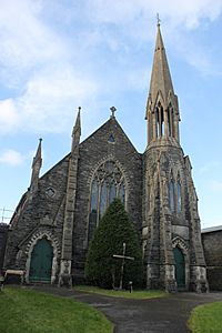 Eglwys Saesneg yng Nghaerfyrddin English Church 02.JPG