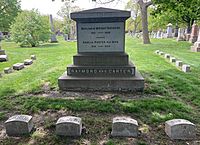Grave of Benjamin Wright Raymond (1801–1883) at Graceland Cemetery, Chicago