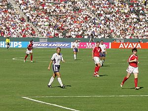 9 mia hamm in 2003 world cup (72237622)